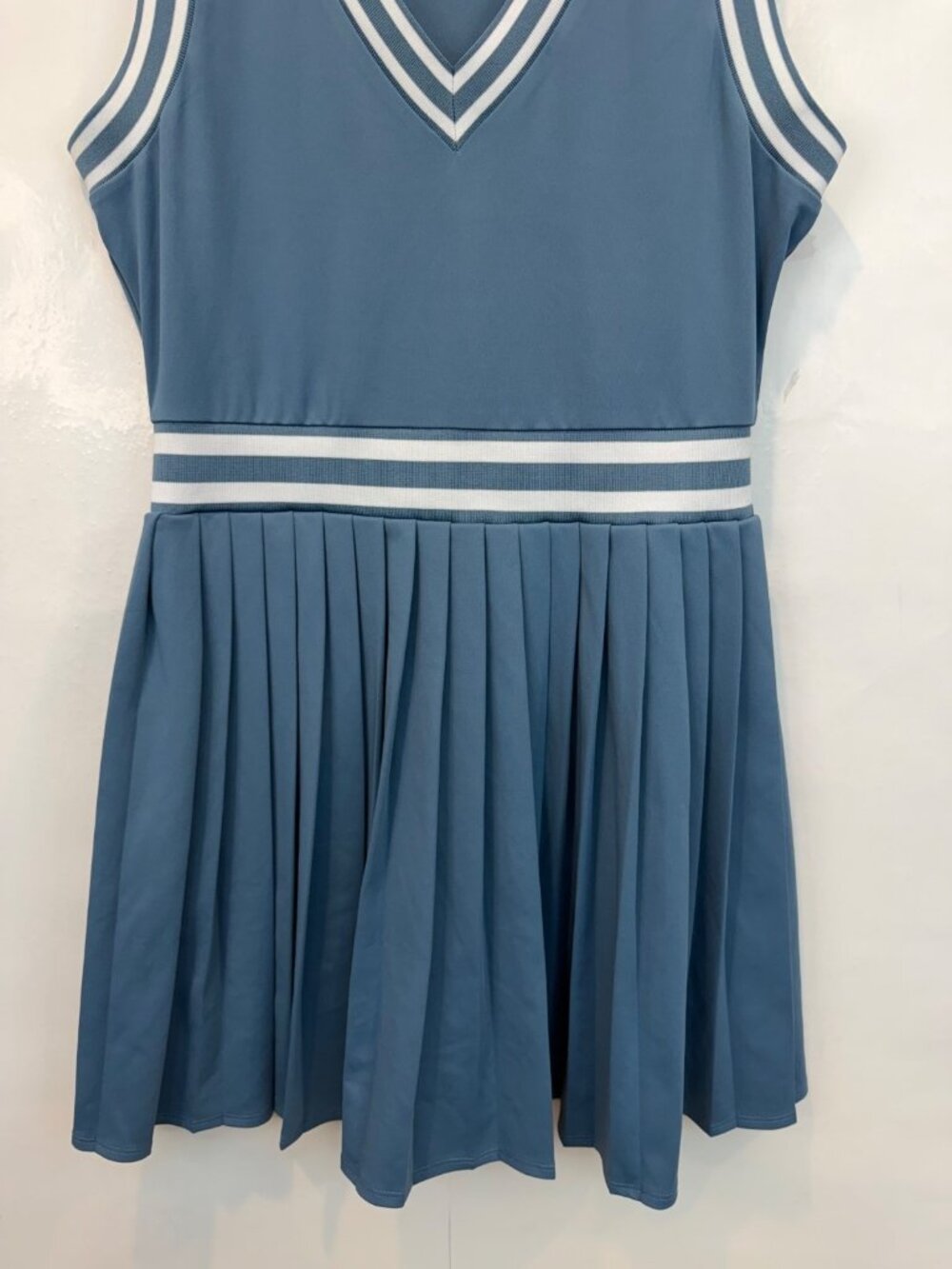 Antonio Melani Women's Pleated V Neck Active Dress Tennis Pickleball Size Medium - Picture 3 of 6